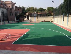 濕度與結(jié)構(gòu)的不同的學(xué)校塑膠跑道
